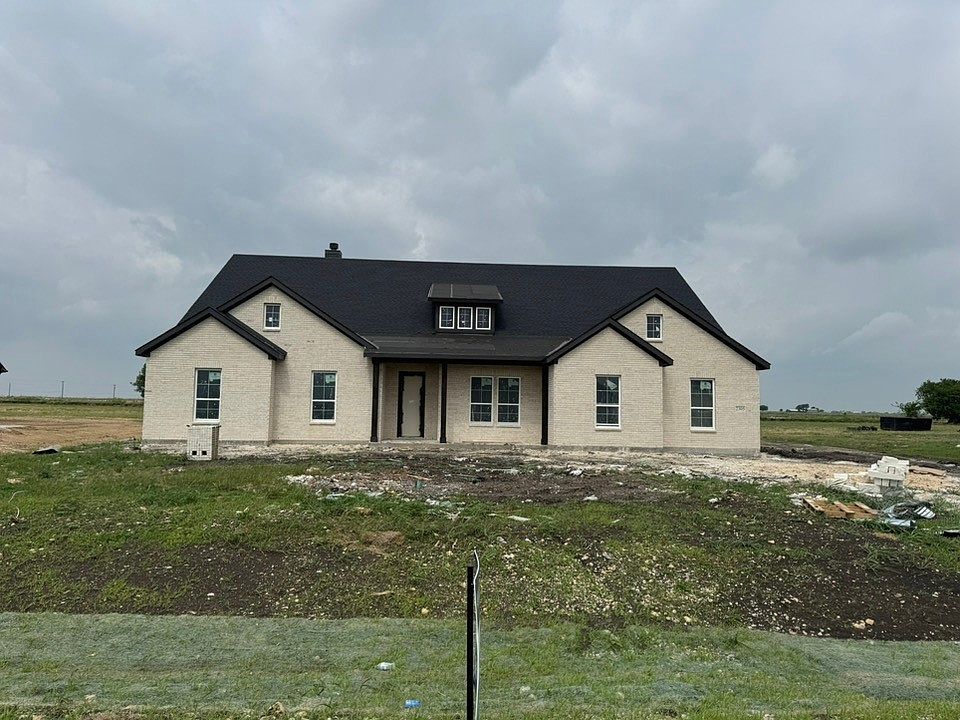 1st image of 2305 Quartz St