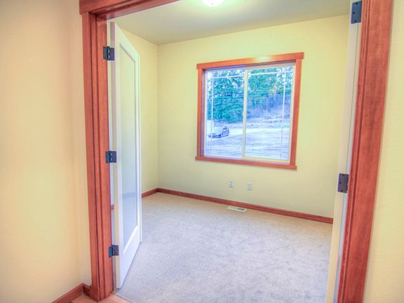4th image of 8922 222nd St SE