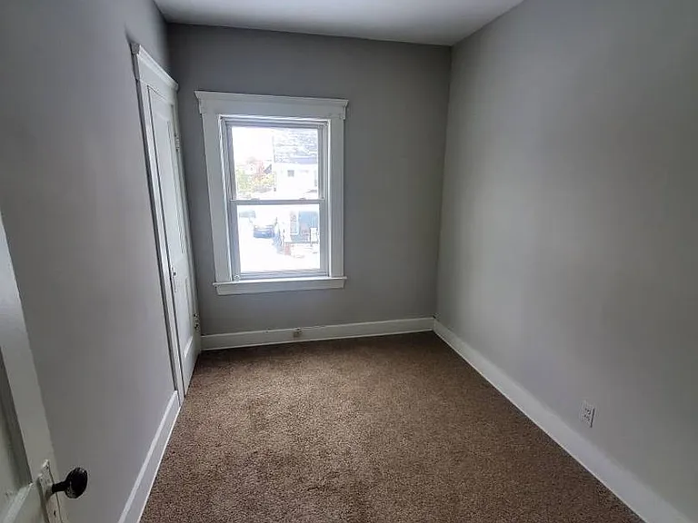 14205 Savannah Ave — Photo 8