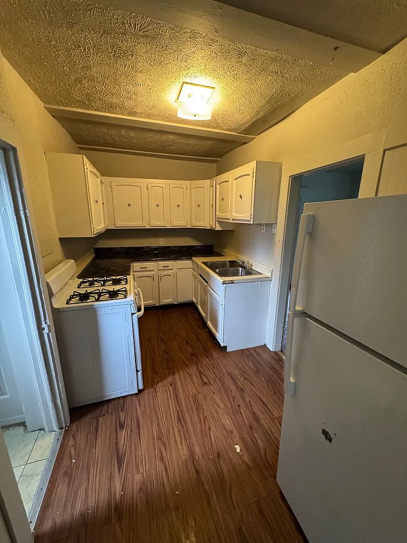 1150 Kinnaird Ave — Photo 4