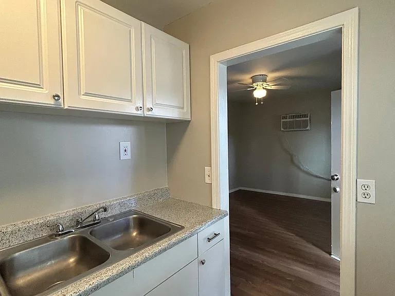 477 W Ramsey St #2 — Photo 7
