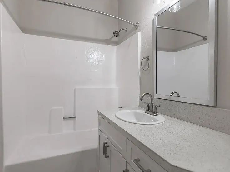 7918 Reseda Blvd — Photo 57