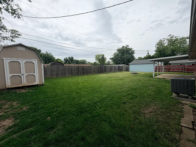 441 Townsend Pl — Photo 10