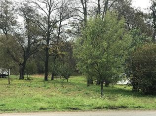 307 S Walnut St, Hico, TX 76457