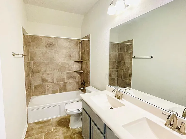1915 Orchard Berry Ln — Photo 28