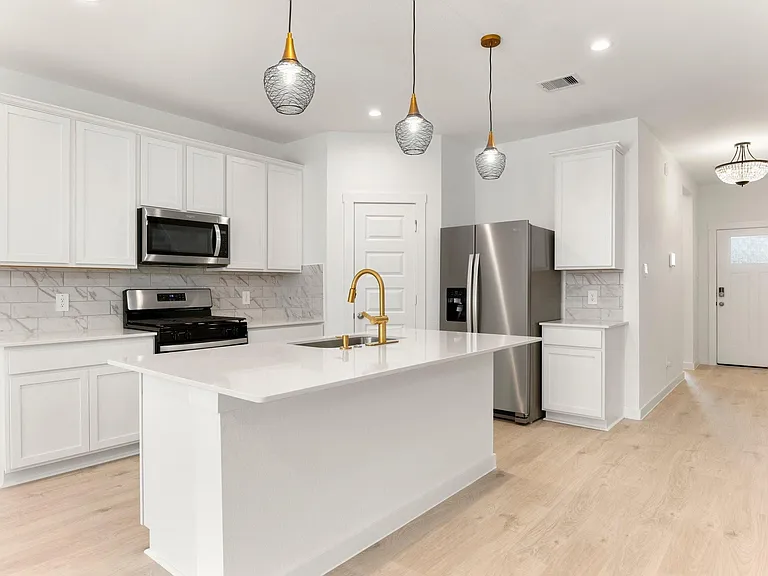 31730 Carlisle Cove Ct — Photo 5