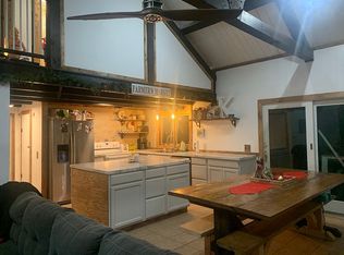 137 Howland Rd, Assonet, MA 02702