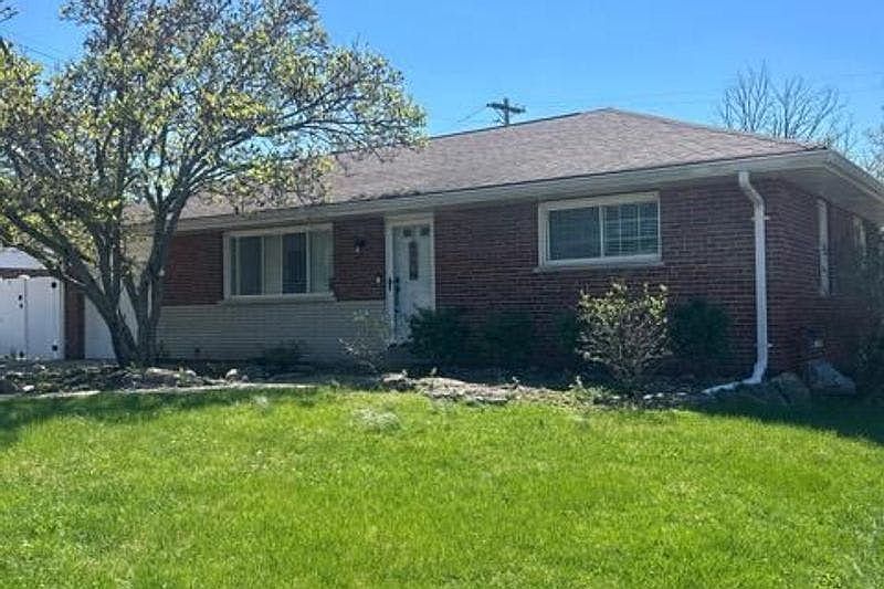 1st image of 8709 Madeira Dr