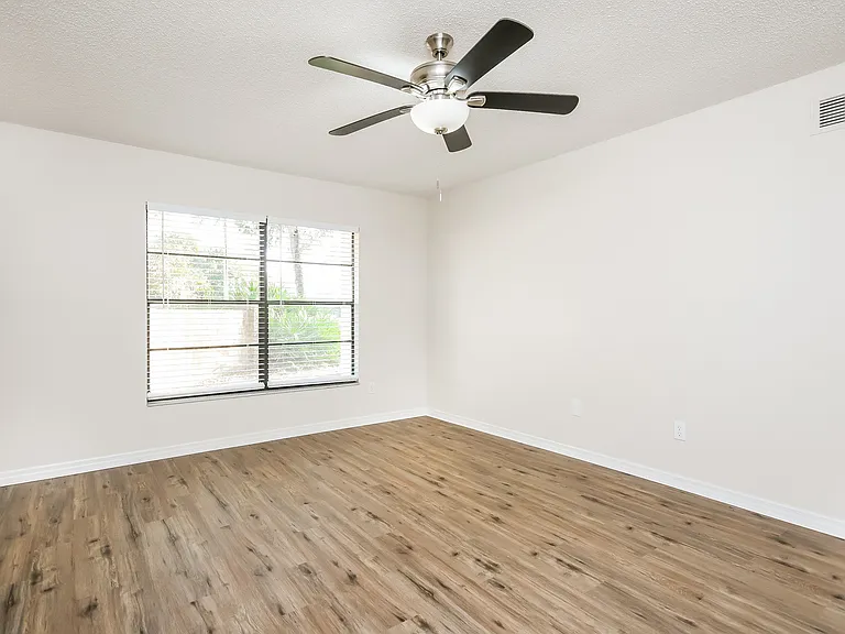 399 Eagle Cir — Photo 13