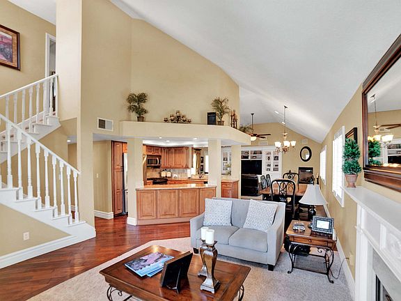 5th image of 27621 Blackfoot Ct