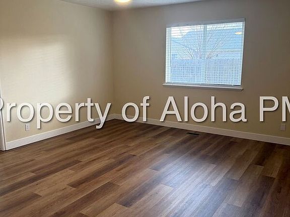 5th image of 1248 N Black Wolf Ave