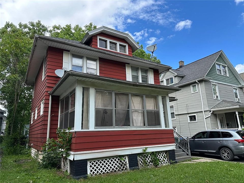 1st image of 262 Sawyer St
