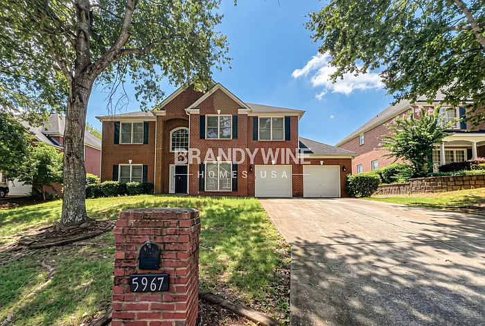 4 bed, 2.5 bath, 2775 sqft, $2,561 — Photo 2
