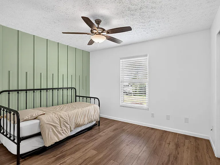 756 SW Ancona Rd — Photo 32