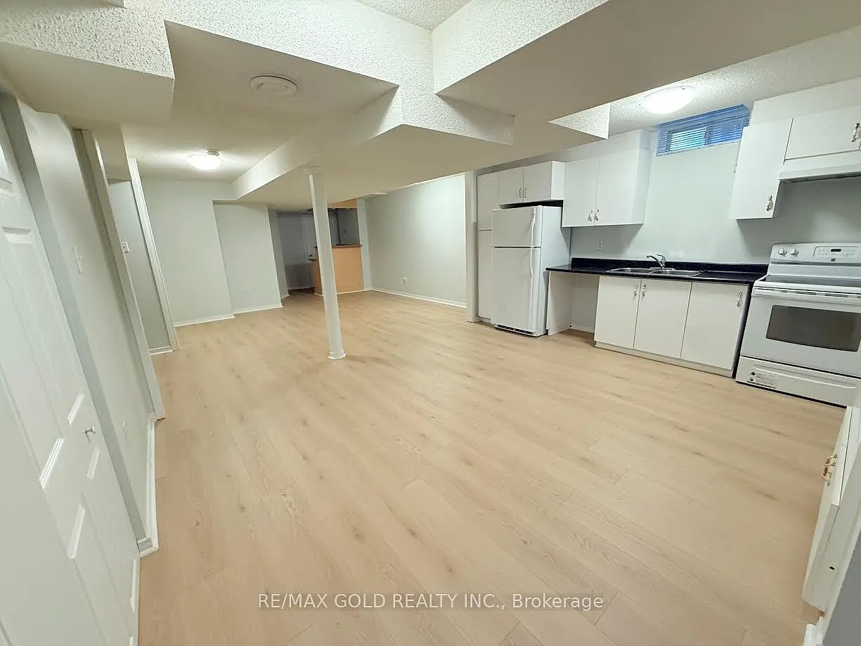 2 bed, $1,800 — Photo 3