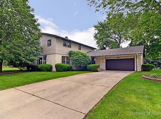 7817 Knottingham Ln, Downers Grove, IL 60516