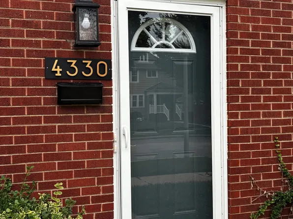 4330 N Newhall St, Milwaukee, WI 53211