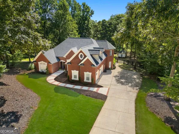 1156 Lexington Ridge Rd, Hoschton, GA 30548