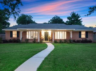 8107 De Leon St, Houston, TX 77061