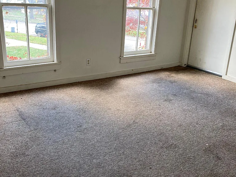 950 Brown Ave — Photo 1