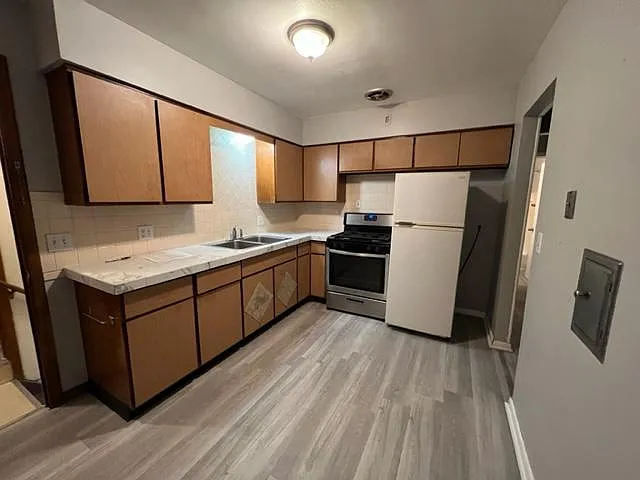 1263 Anna Ave — Photo 8
