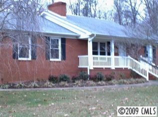 360 Acorn Oaks Dr, Salisbury, NC 28146