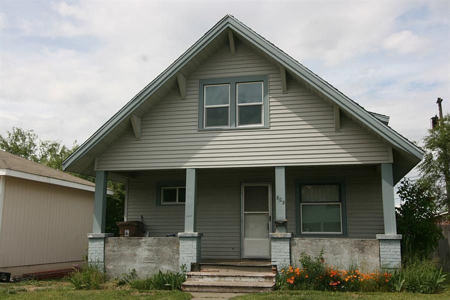 1st image of 909 E Princeton Ave