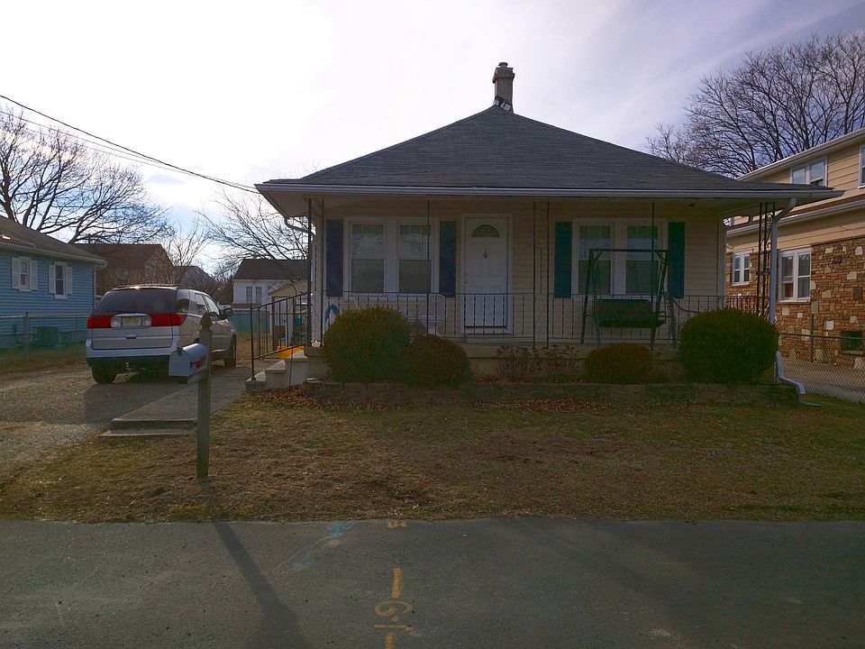 1st image of 187 Chinnick Ave