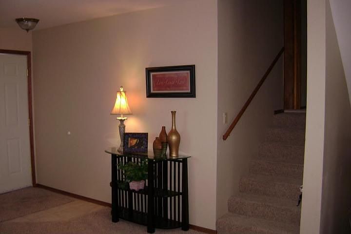 2nd image of 1021 N Lincoln St
