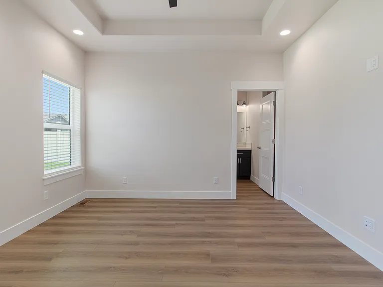 962 Quartz Rd — Photo 17