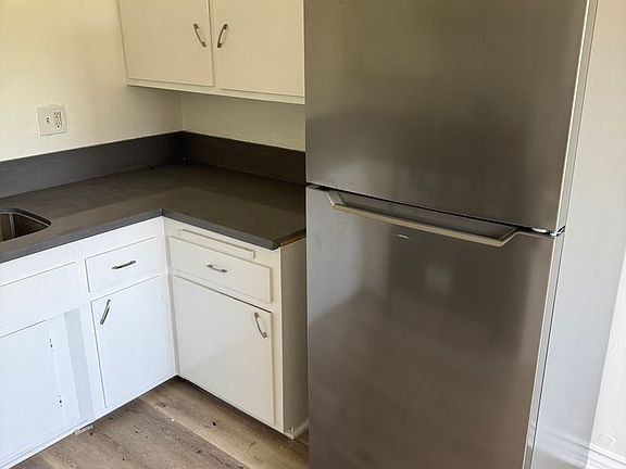4th image of 1134 10th St APT 6