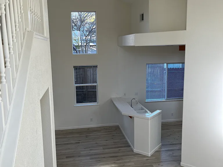 525 Wicklow Dr — Photo 63