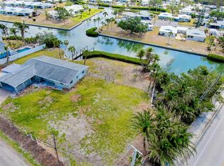 104 Pops Ln, Nokomis, FL 34275