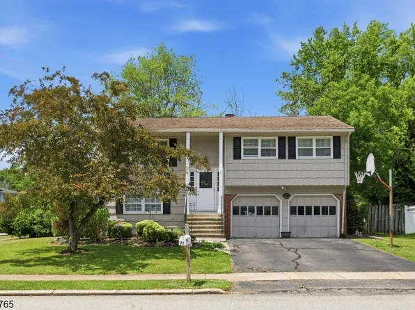 71 Clover Hill Dr, Mount Olive Twp., NJ 07836