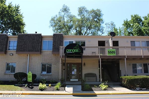 Pangea-Meadows_Leasing_Office_2