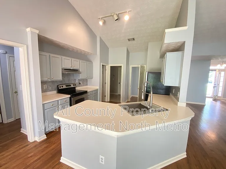 452 Antler Ln — Photo 9