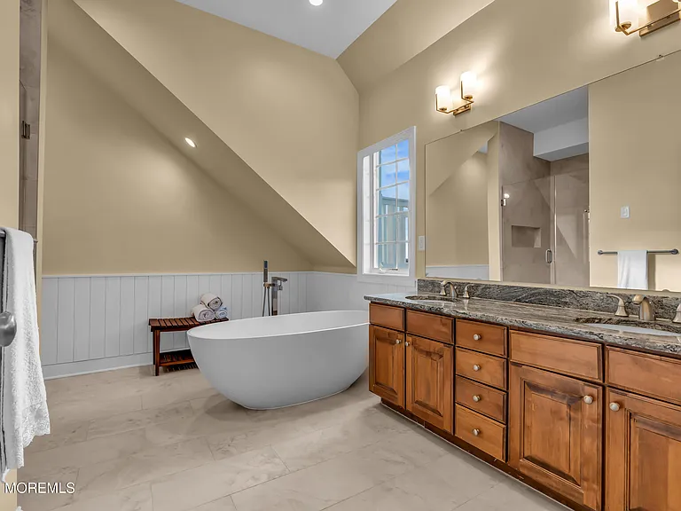 2 Tradewinds Ln — Photo 23