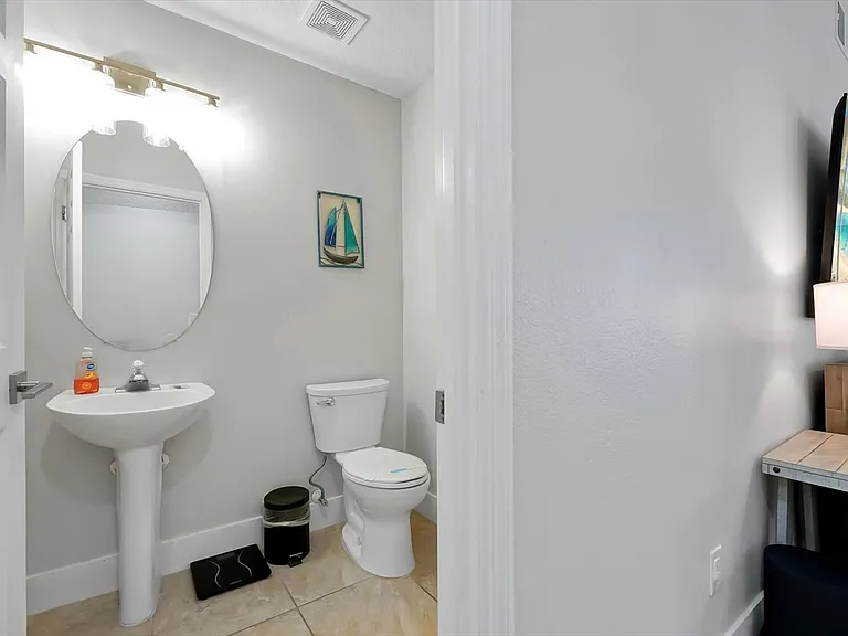 408 Jaybee Ave — Photo 21