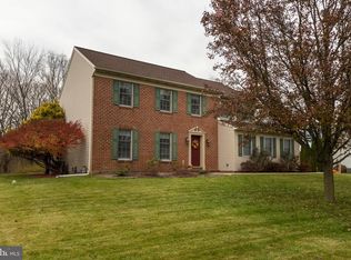 2628 Standardbred Dr, Lancaster, PA 17603