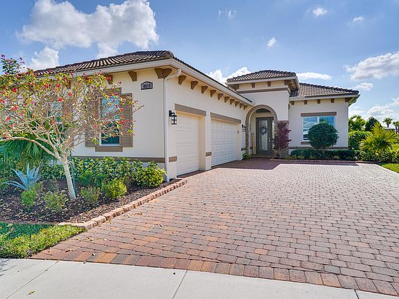 4th image of 8899 SW Montova Way