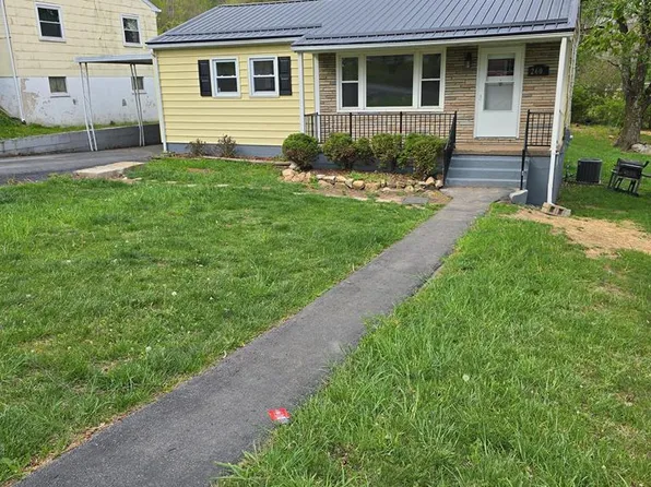 2600 Parnell Rd, Bluefield, WV 24701