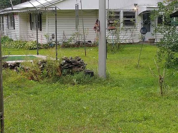 4th image of 275 Greenfield Ave