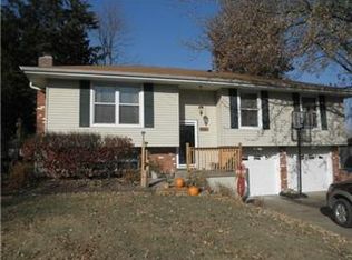 1106 Martin Cir, Kearney, MO 64060