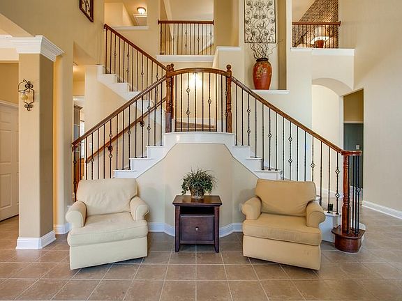 4th image of 2325 Gold Coast Ct