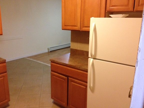 4th image of 6412 Wetherole St