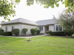 10N680 Highland Trl, Hampshire, IL