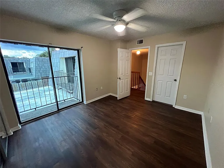 2949 Poplar Ave — Photo 13