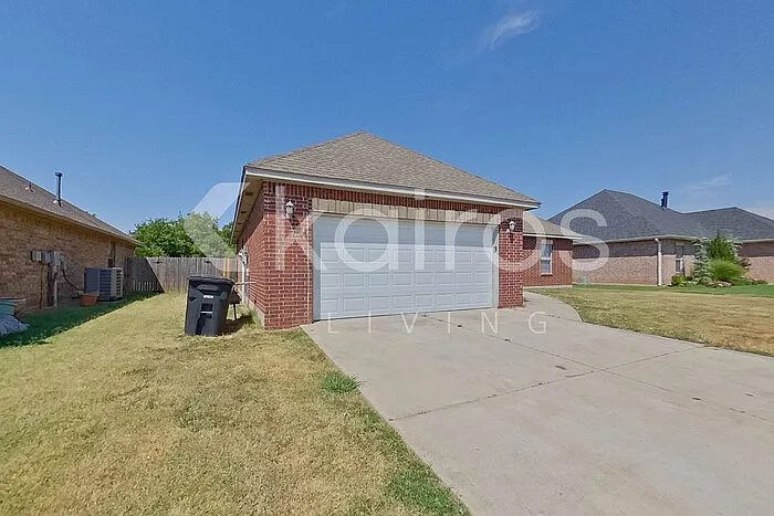 4 bed, 2.0 bath, 1534 sqft, $1,825 — Photo 3