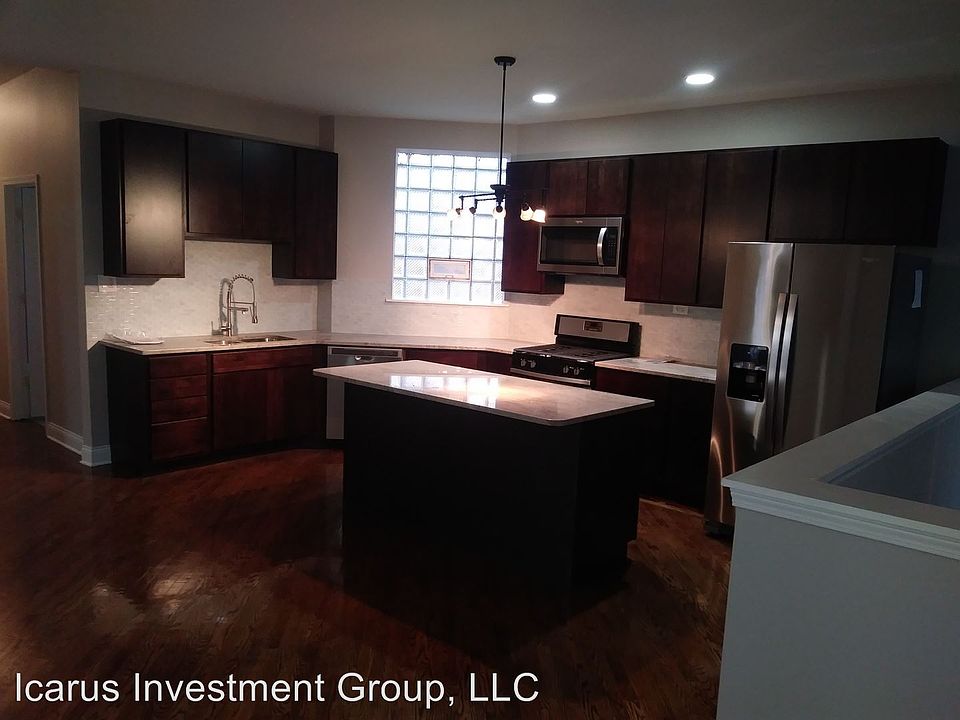 1st image of 3978 S Drexel Blvd #1