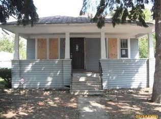 2120 Raskob St, Flint, MI 48504